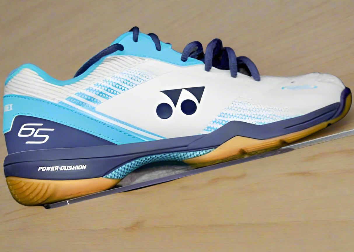 YONEX POWER CUSHION 65 Z 3